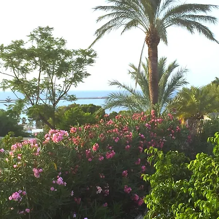 Вілла Joyjoyjoy Casa Joy A Design-Ecolicious Boutique Beach House *